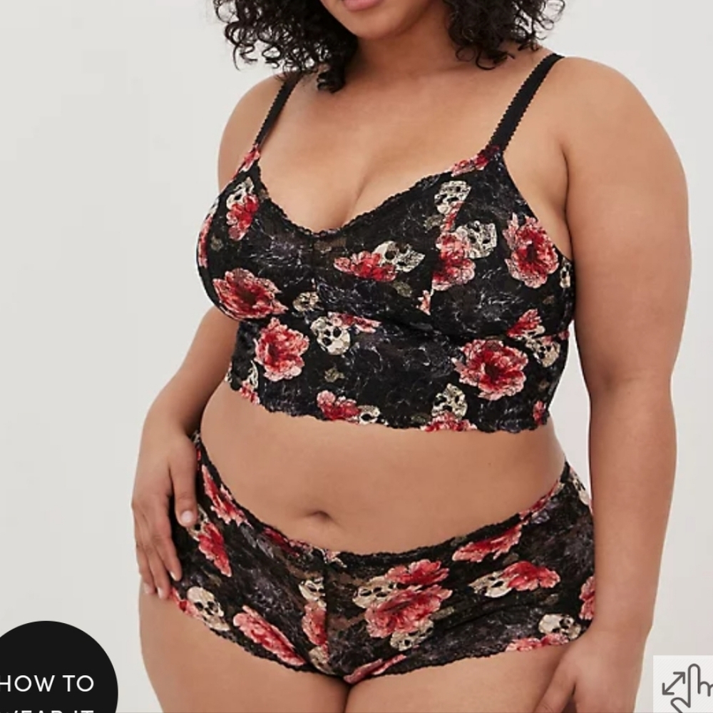 🆕️☠️🌹 SET - SKULL & FLORAL LONGLINE BRALETTE & CHEEKY PANTY SET - UNLIN
